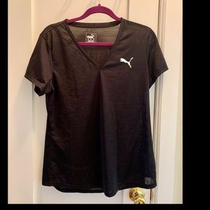 Puma size XL active wear shirt